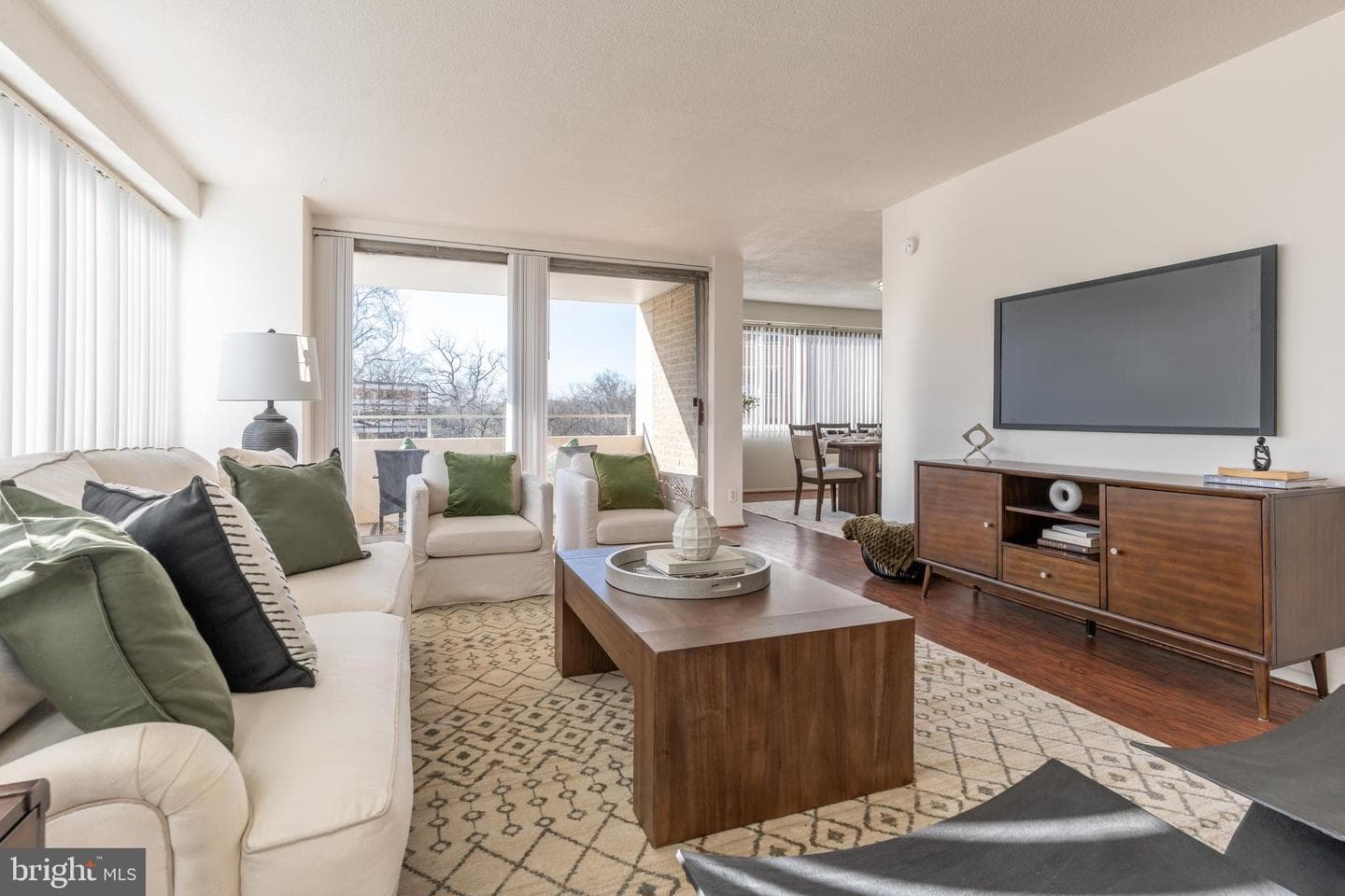 4515 Willard Avenue #609 photo 1