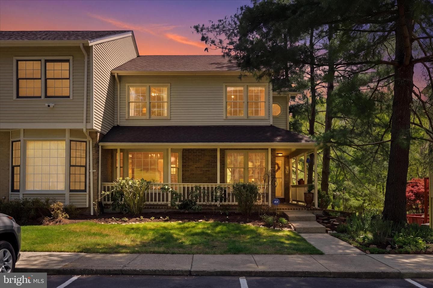 1943 Hickory Hill Lane