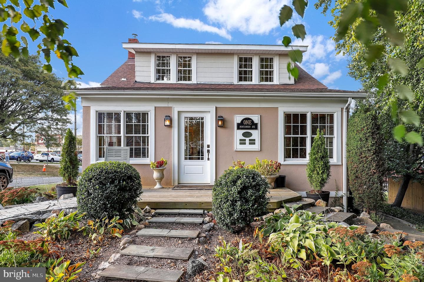 1 Montgomery Avenue
