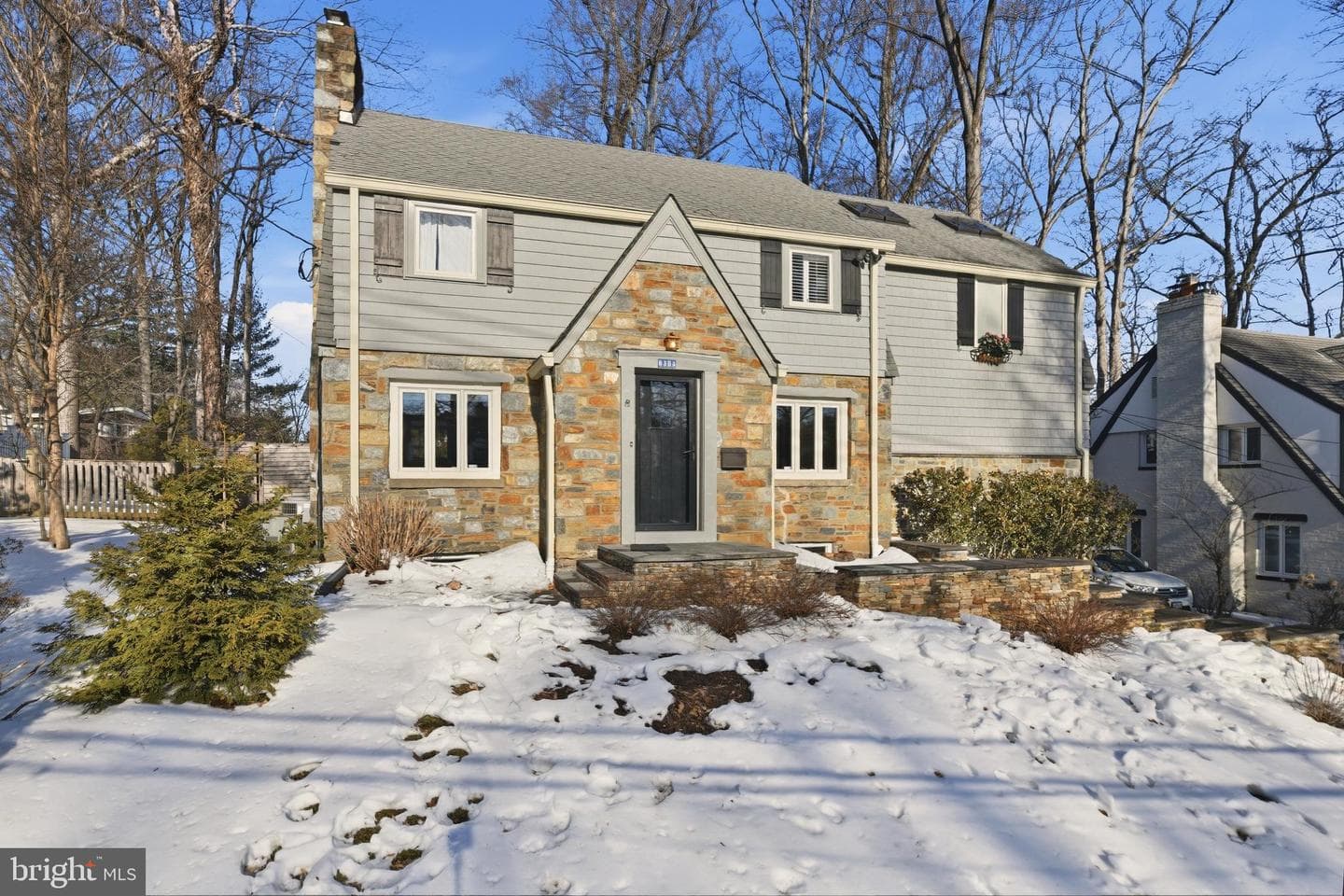 8304 Woodhaven Boulevard photo 1