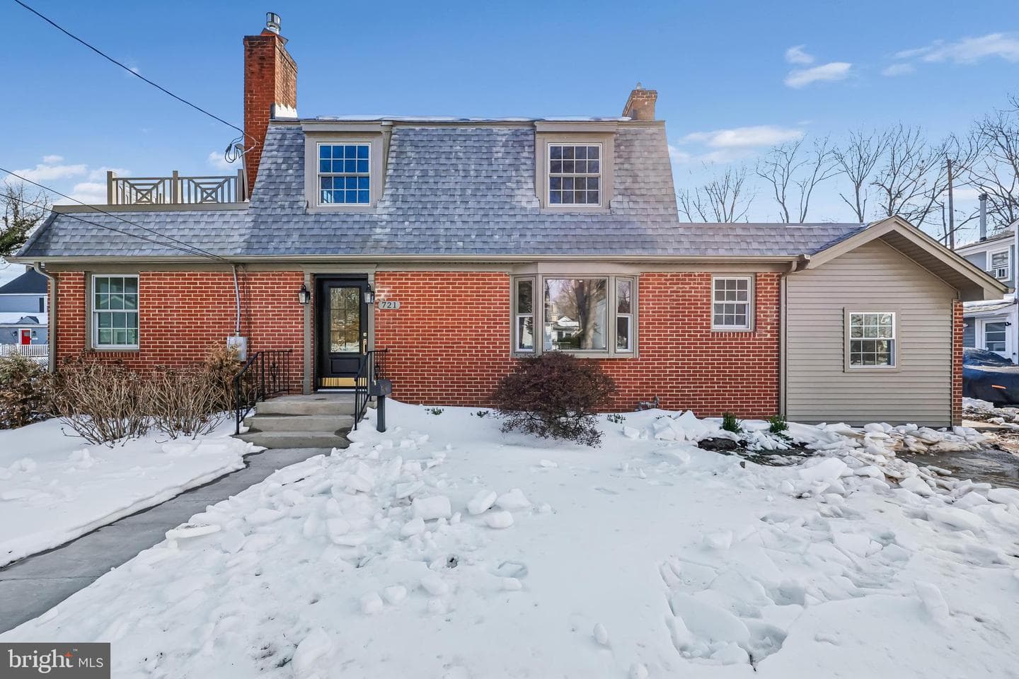 721 Mapleton Road photo 1