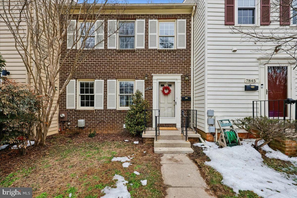 7847 Heatherton Lane photo 1