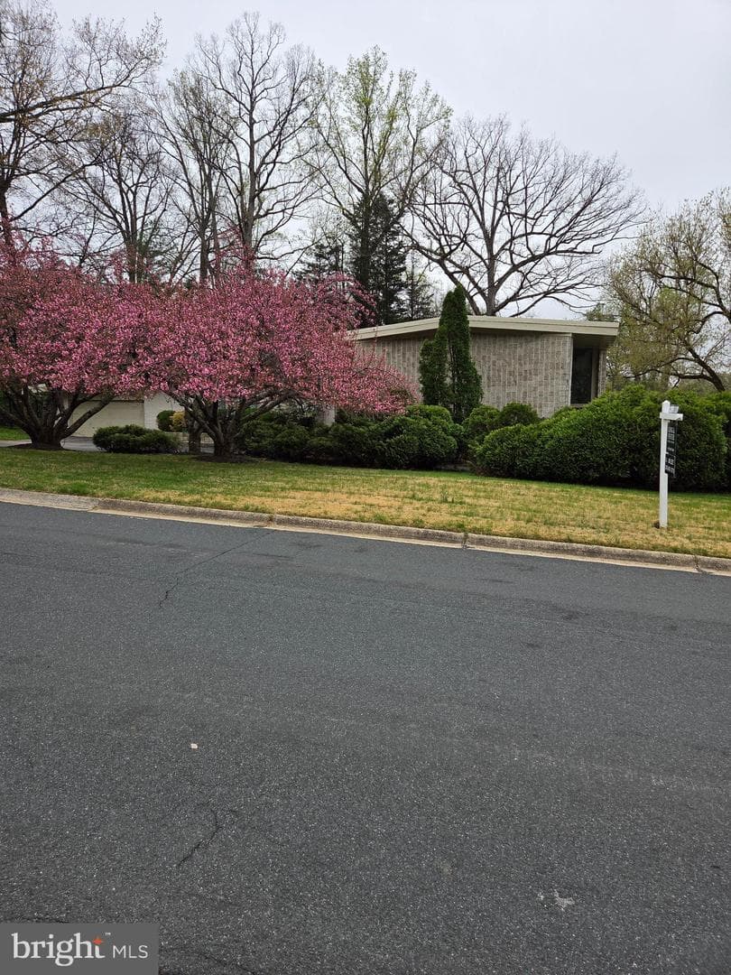 7146 River Road