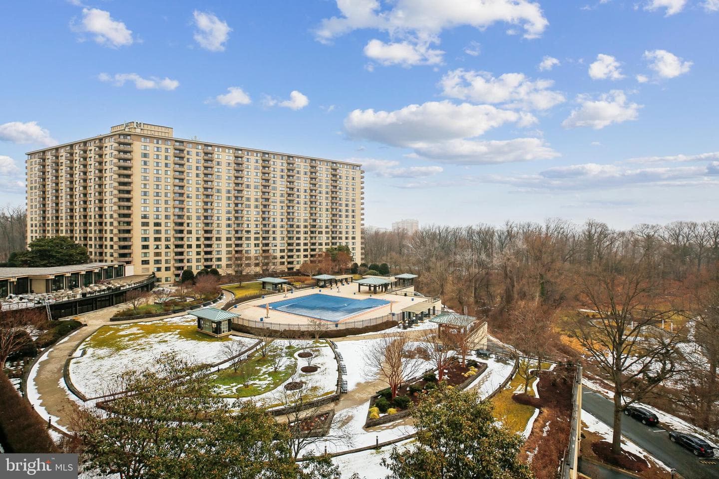 5225 Pooks Hill Road #629s photo 1