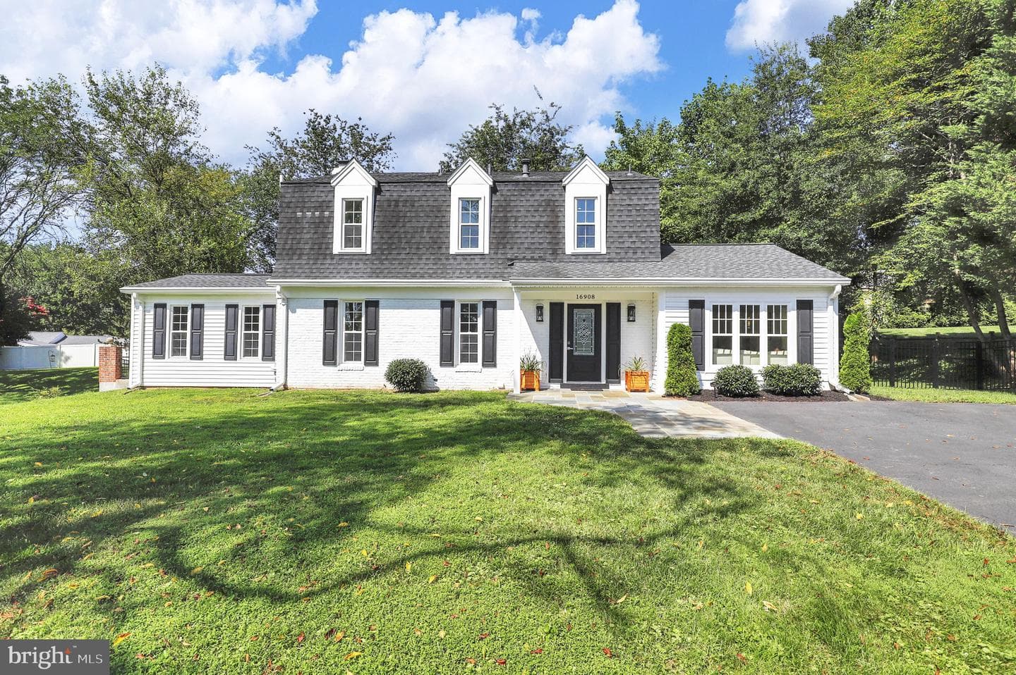 16908 Freedom Way photo 1