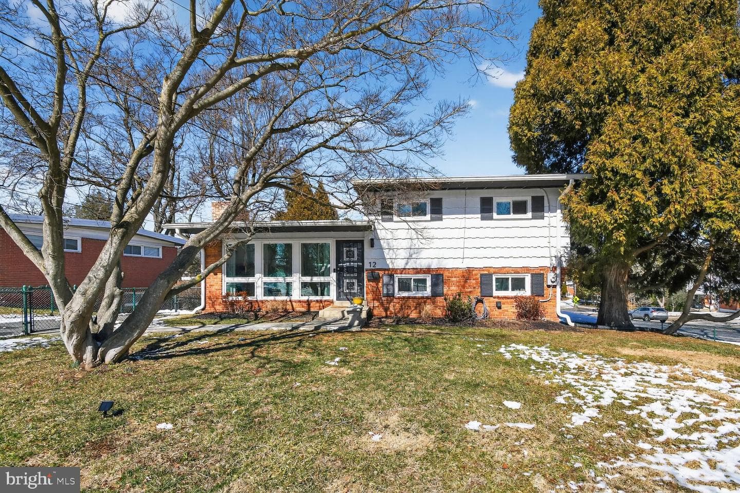 12 Dorothy Lane photo 1