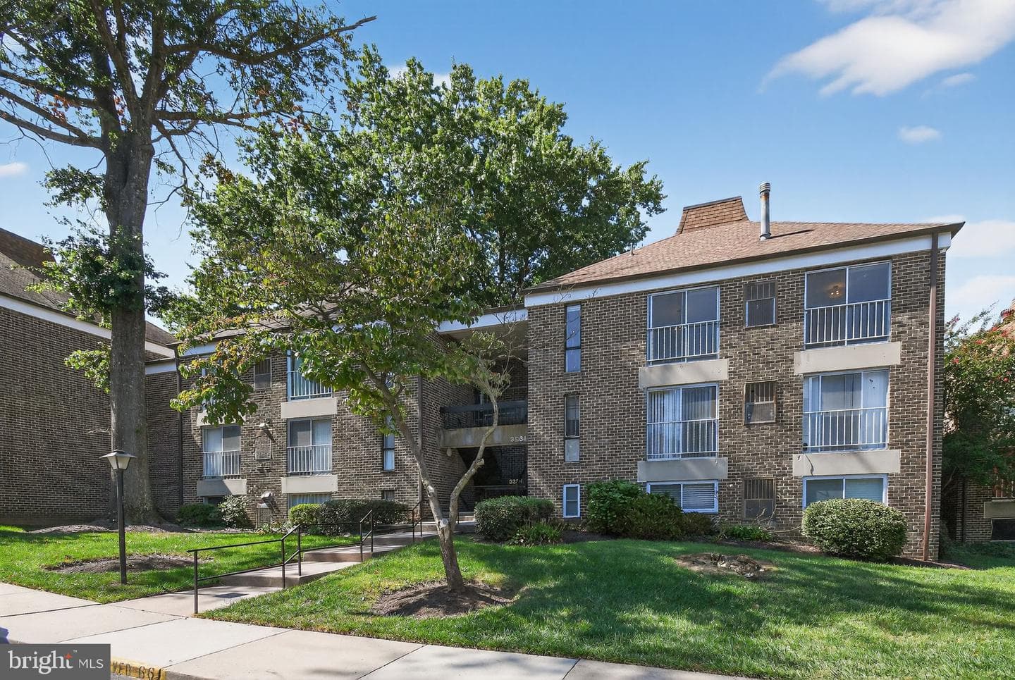 3234 Hewitt Avenue #3-4-B