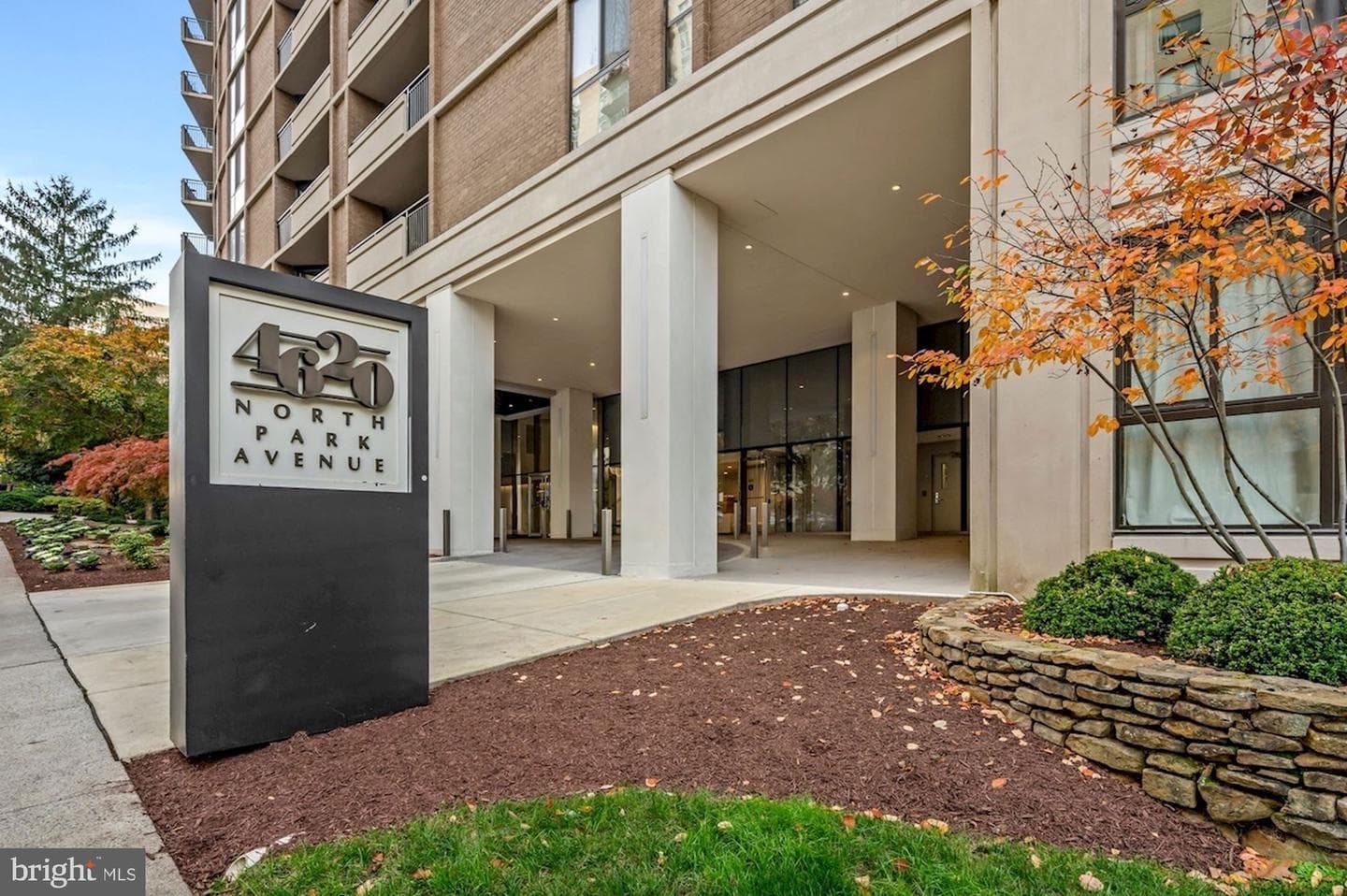 4620 N Park Avenue #611e