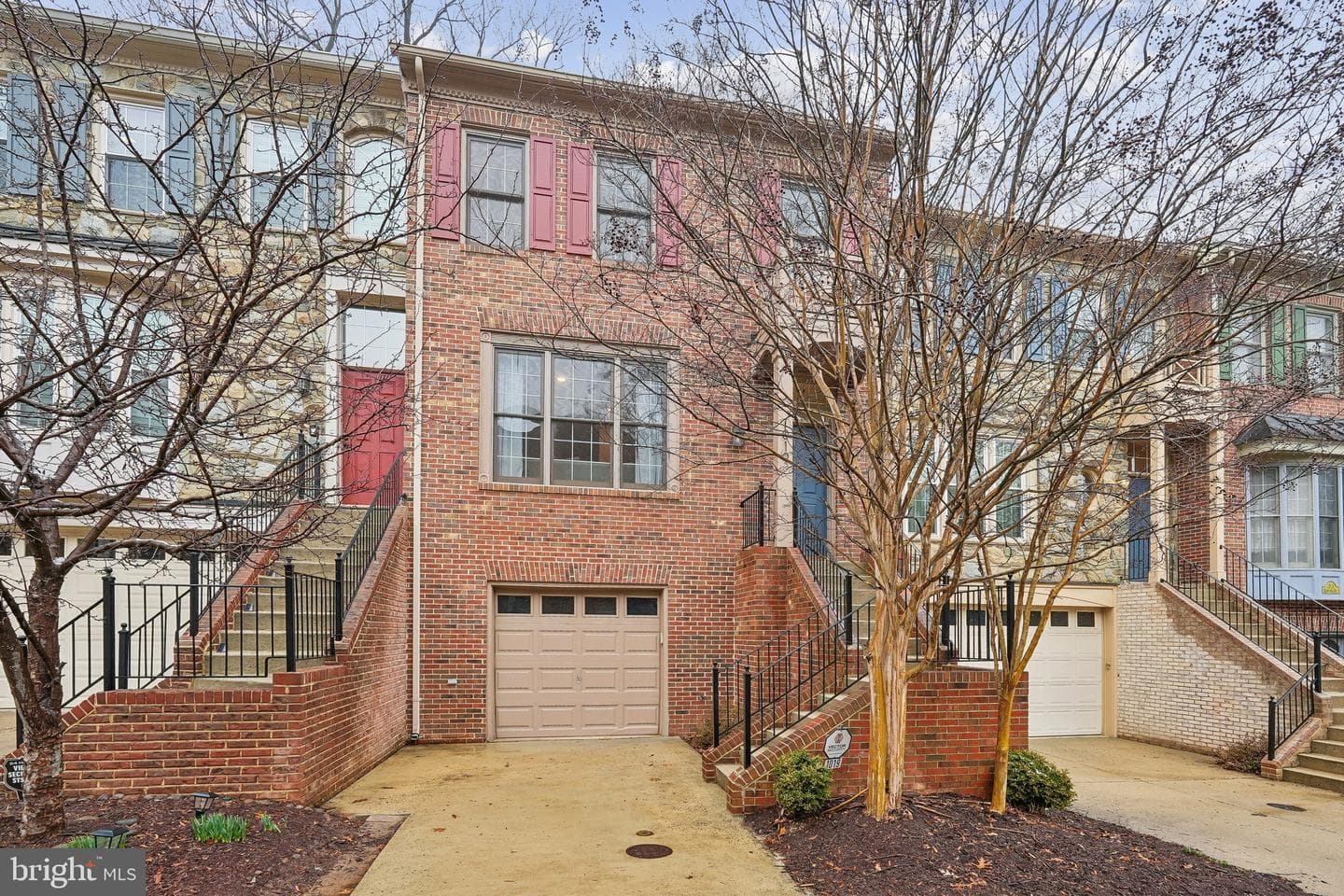 1019 Grand Oak Way photo 1