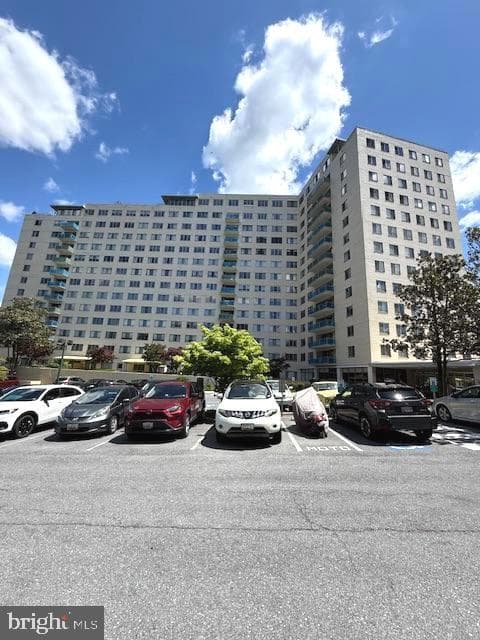 10201 Grosvenor #1204a