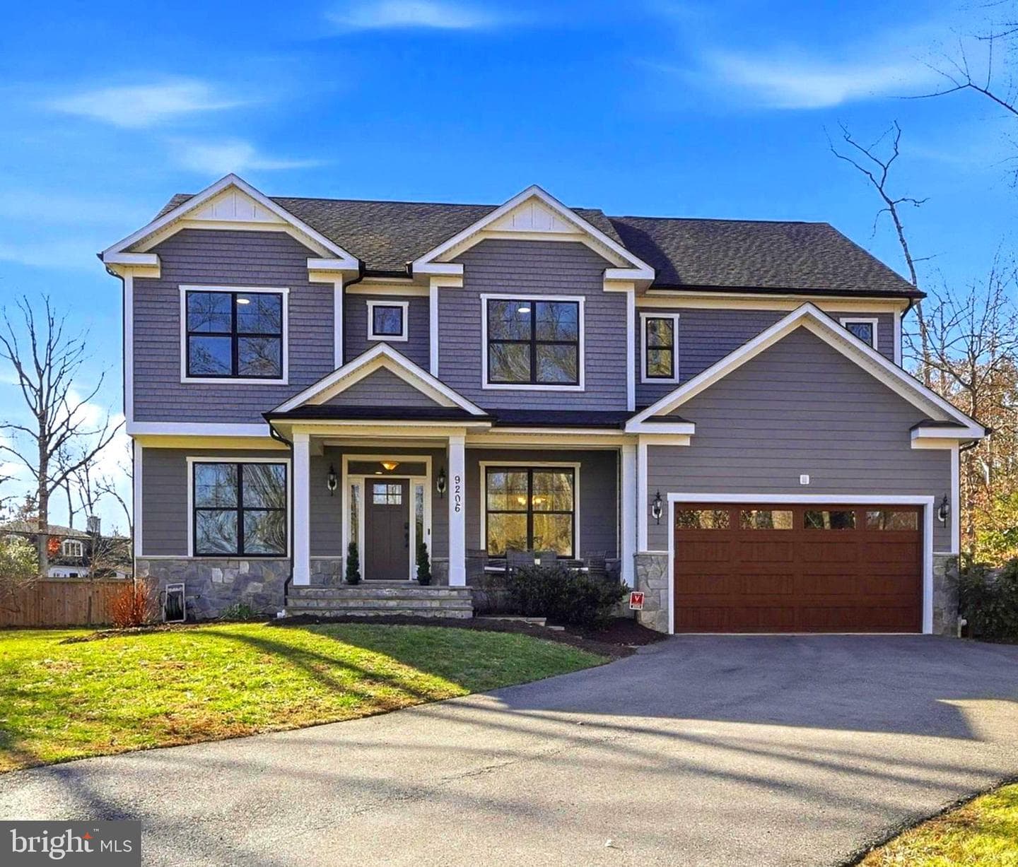 9206 Fernwood Road photo 1