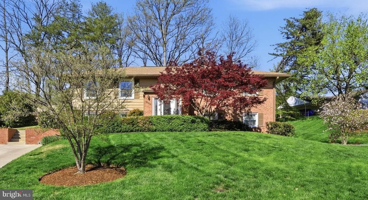 12709 Castleleigh Court