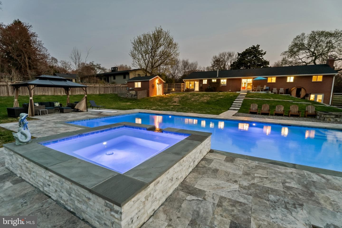 512 Quaint Acres Drive