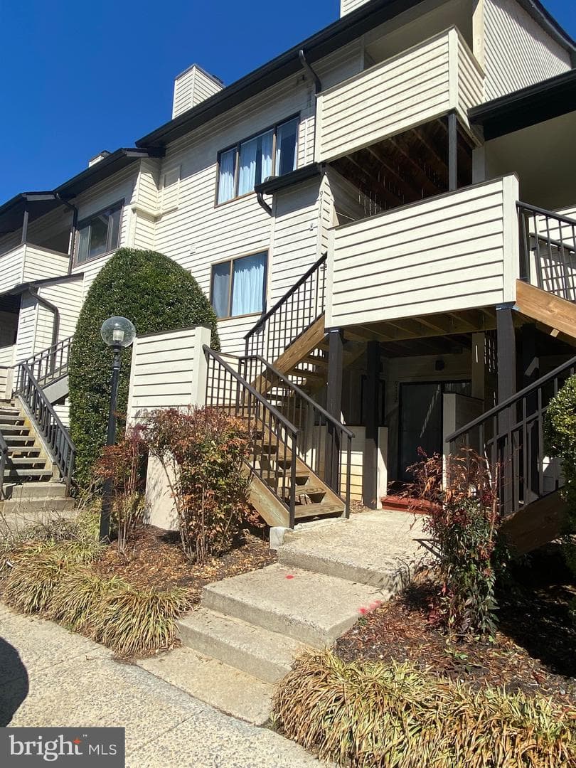 9712 Hellingly Place #209, Gaithersburg