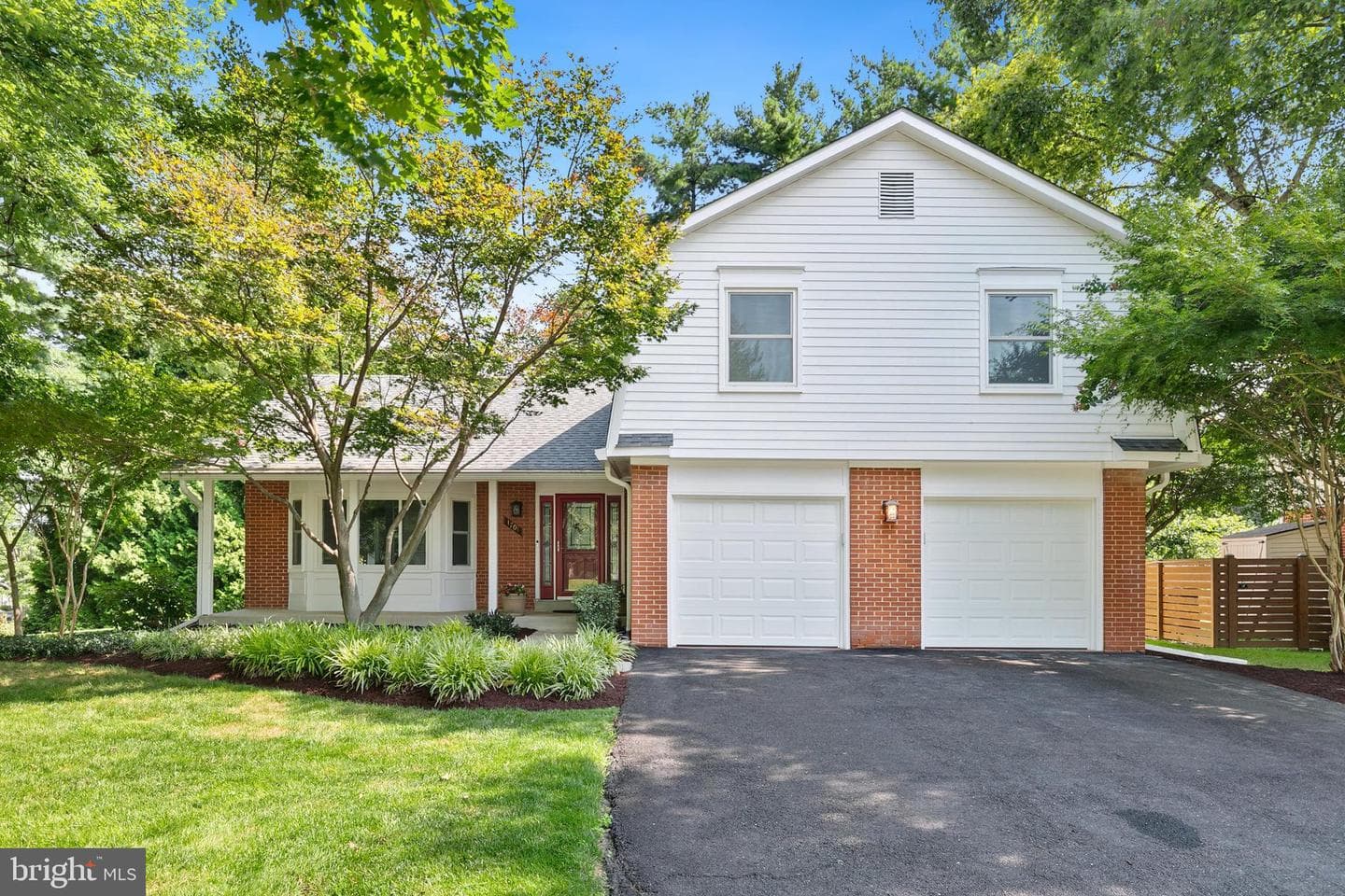 1701 Glastonberry Road photo 1
