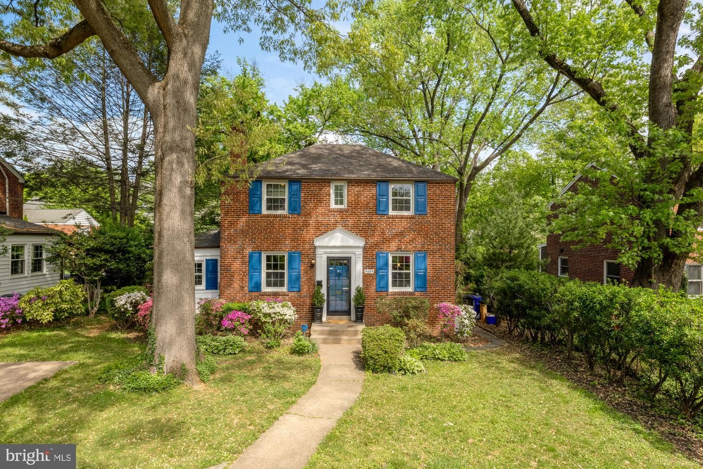 9409 Woodland Drive