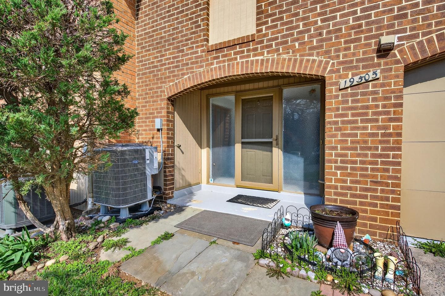 19505 Worsham Court photo 1