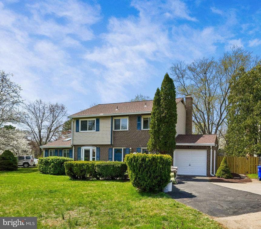 17720 Millcrest Dr, Rockville