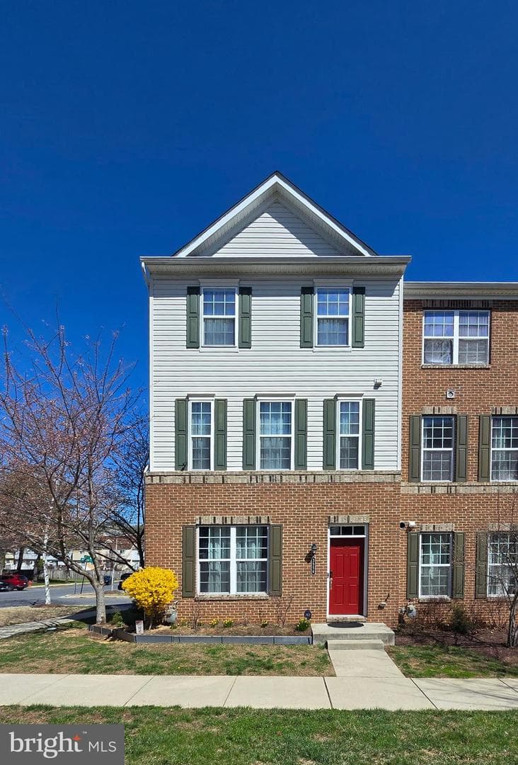 3556 Woodlake Drive #17