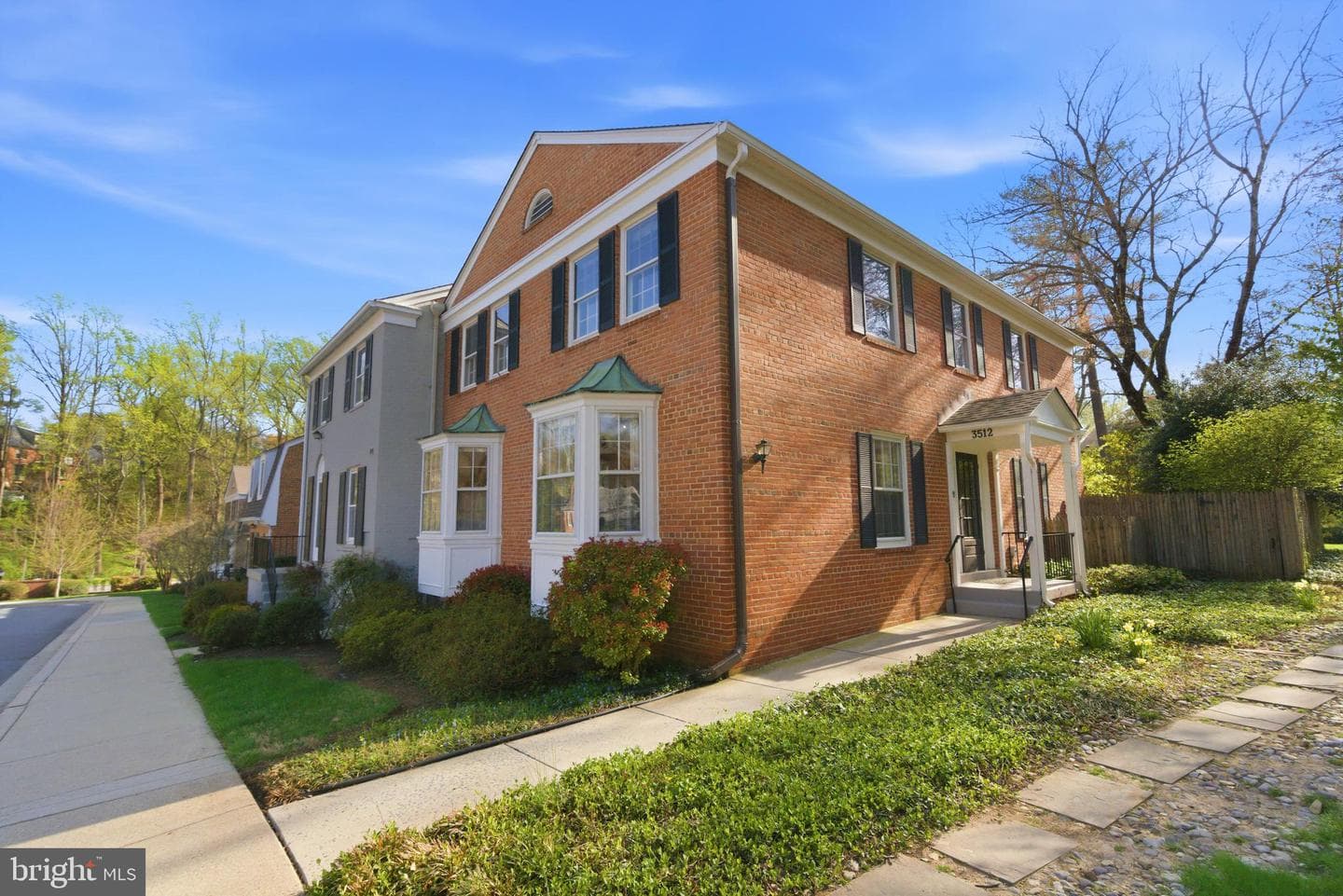 3512 Hamlet Place photo 1