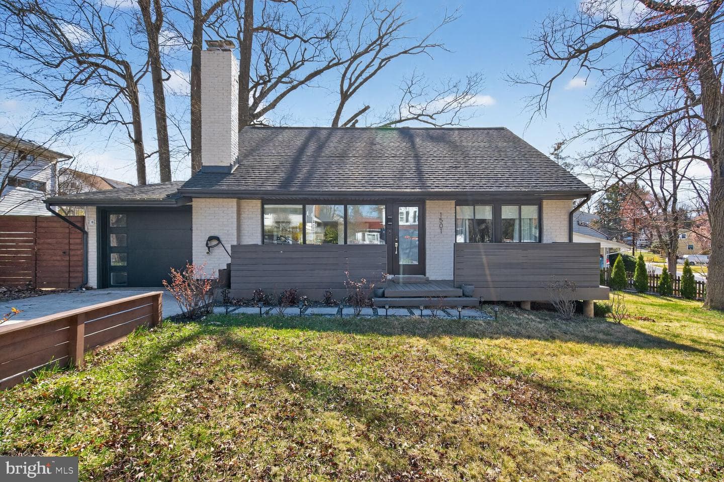 1501 Bradley Avenue photo 1