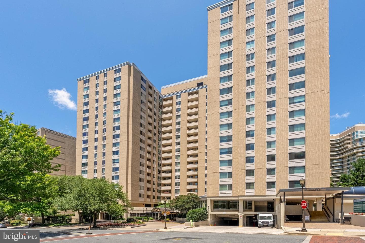 4601 N Park Avenue #1118 photo 1