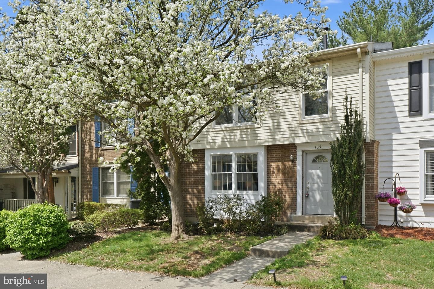 105 Holdcroft Lane photo 1