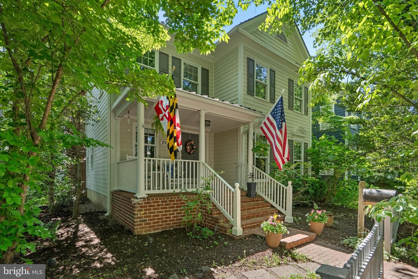 211 Holmard Street