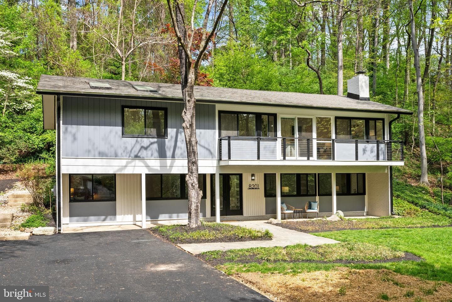 8201 Hamilton Spring Court