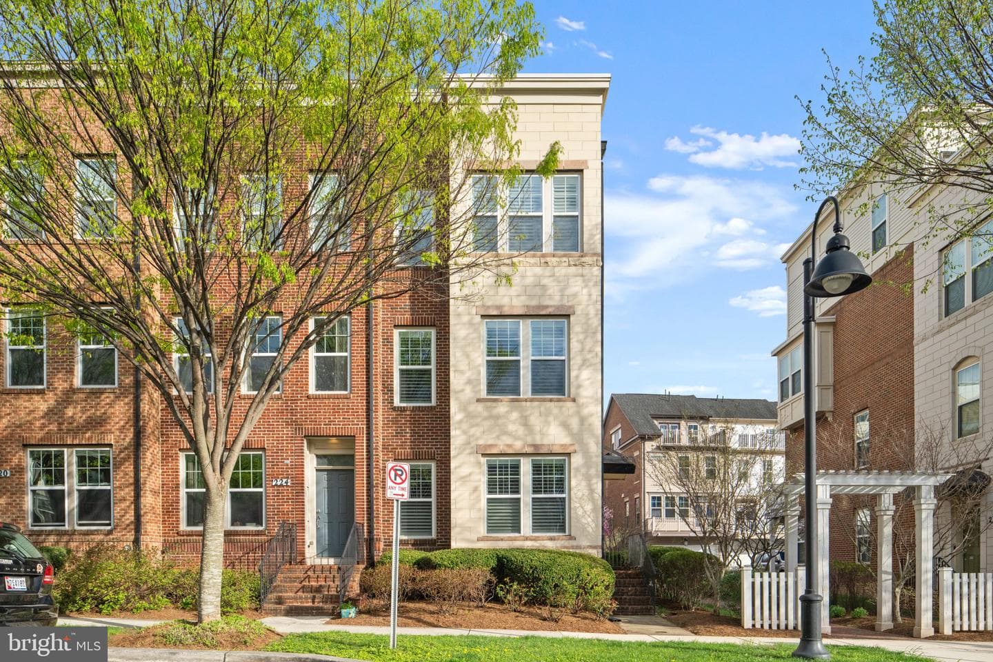 228 Hemingway Drive