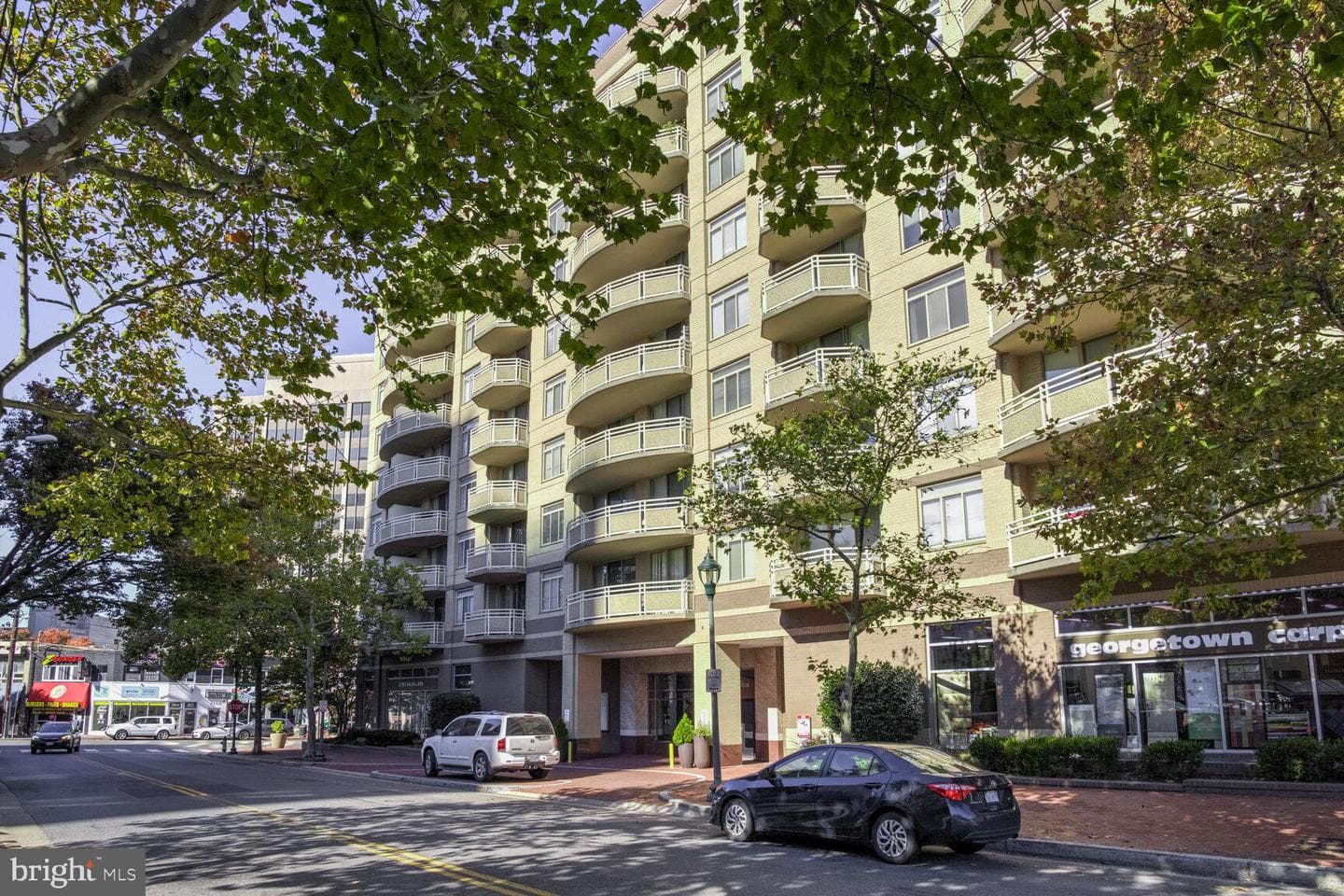 4801 Fairmont Avenue #904