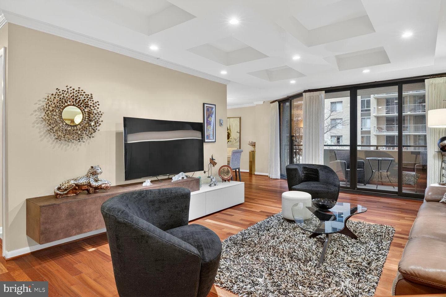 4620 N Park Avenue N #402w, Chevy Chase