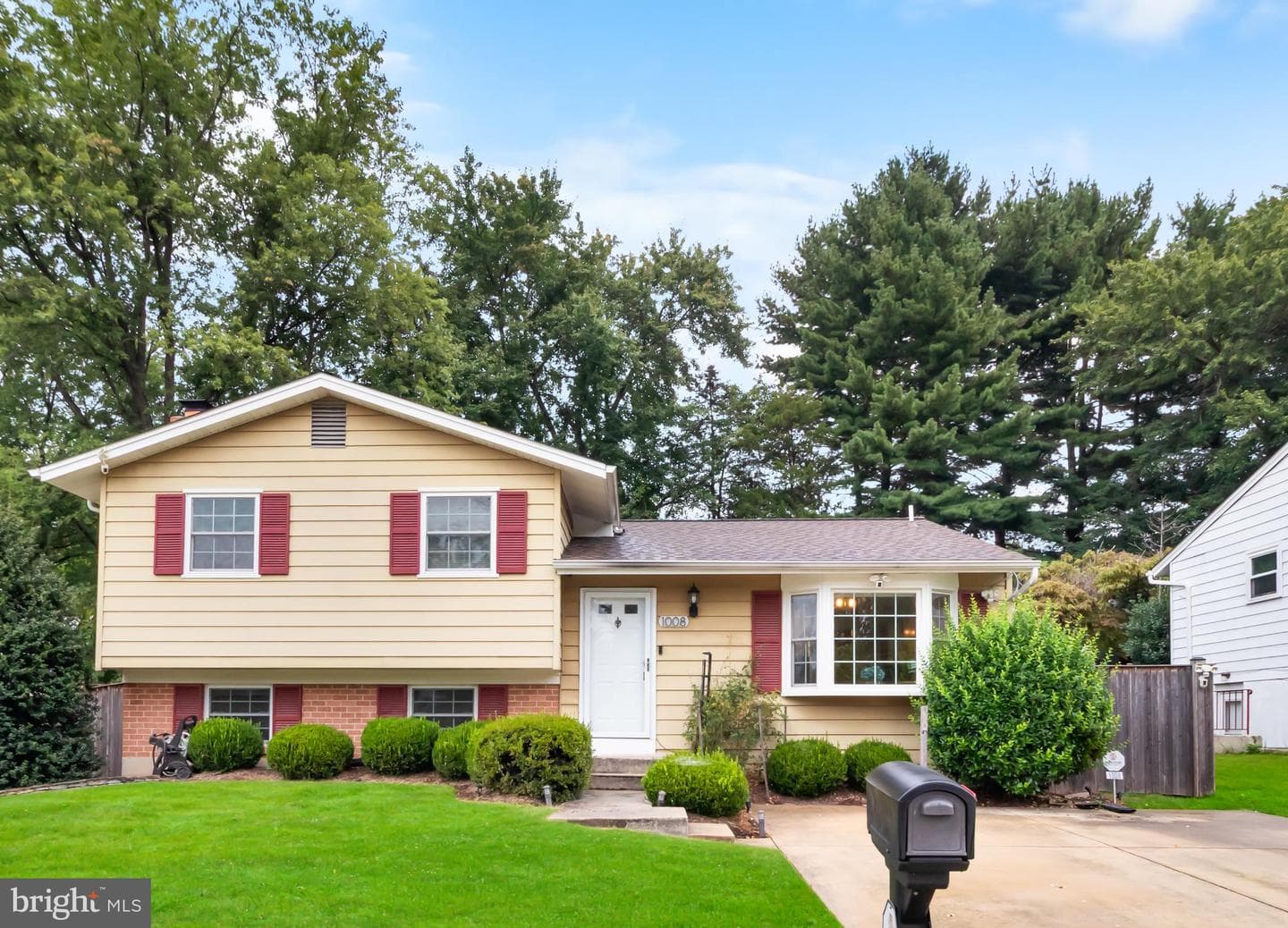 1008 Julian Place