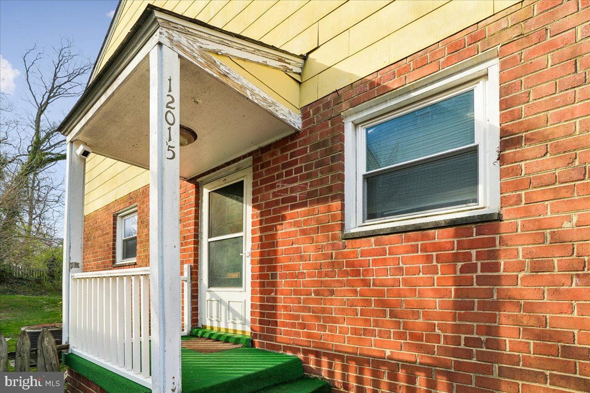 12015 Claridge Road photo 1