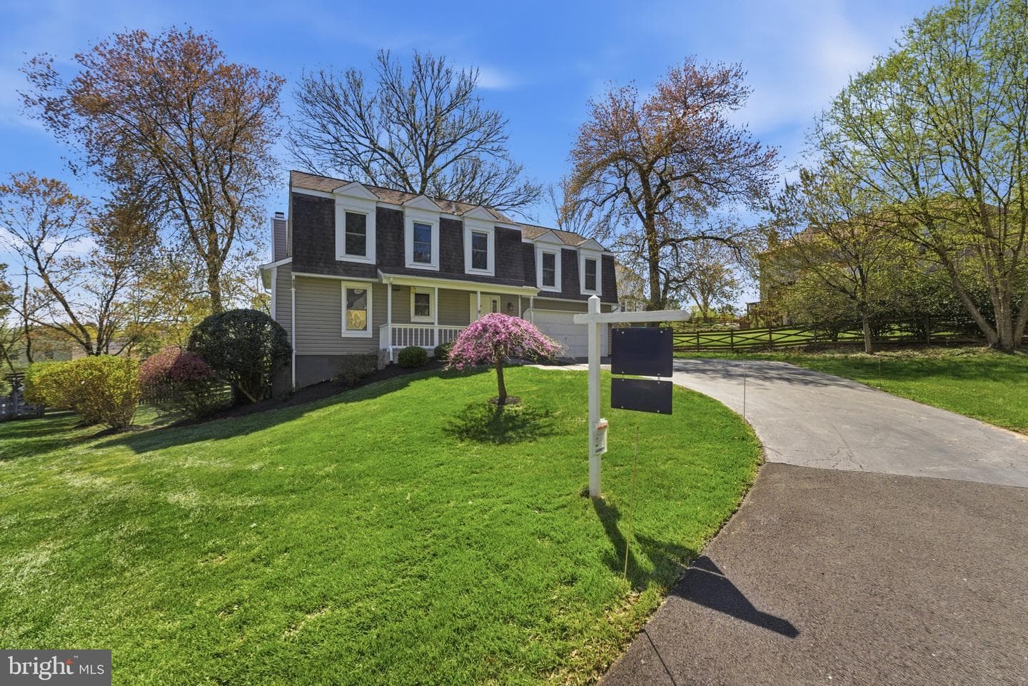 15540 Peach Leaf Lane photo 1