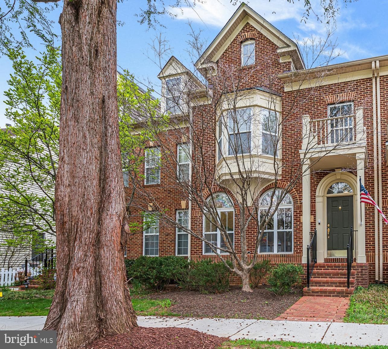 207 Creek Valley Lane