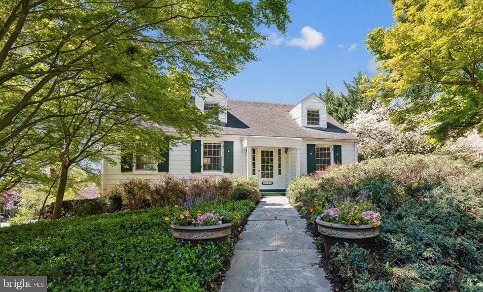 6500 Brookes Hill Court