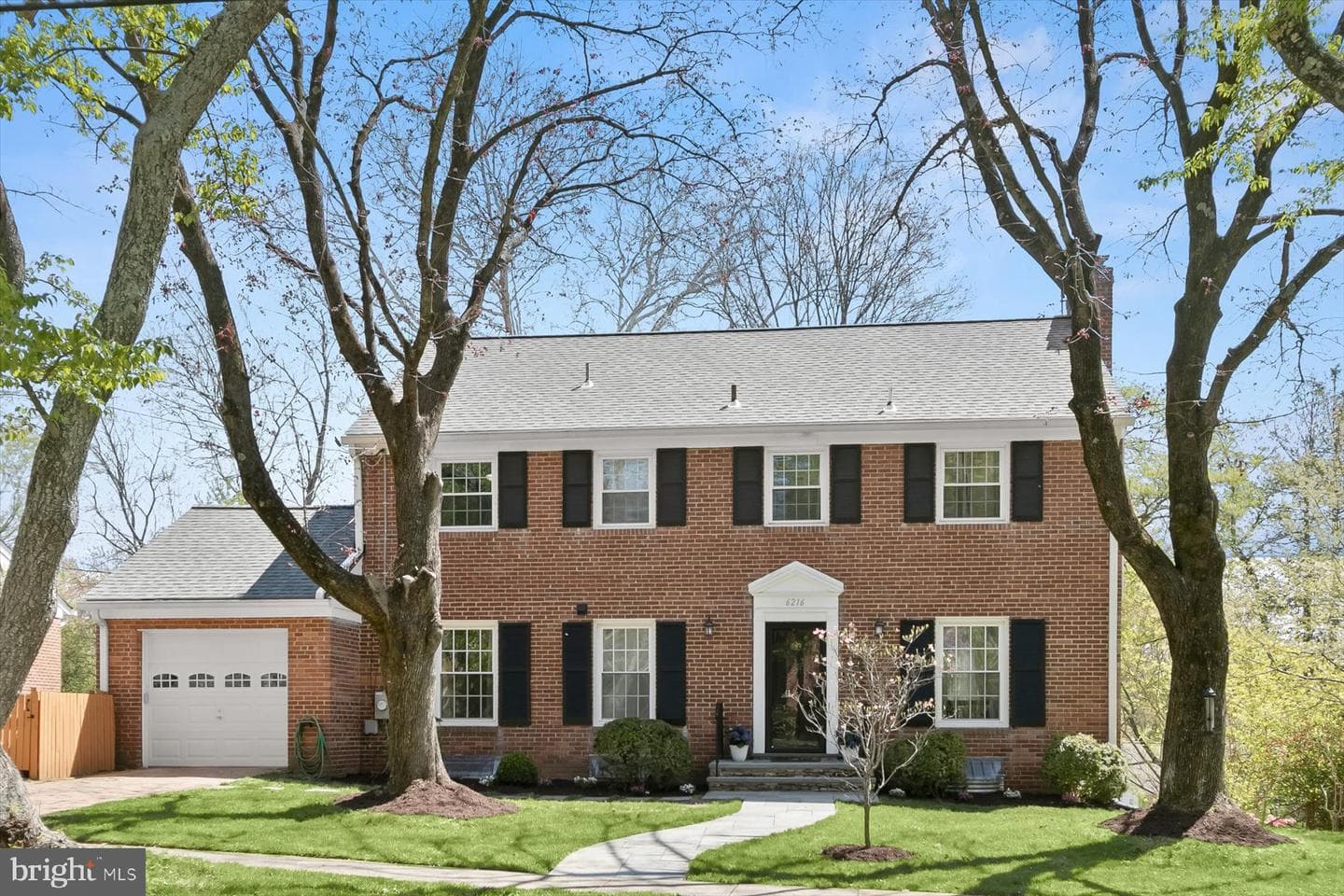 6216 Hollins Drive