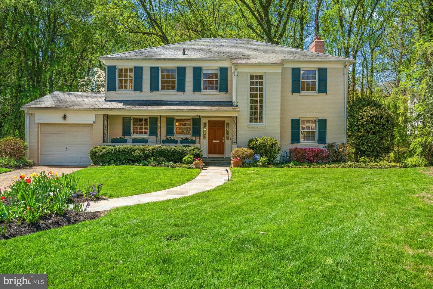 8224 Kerry Court