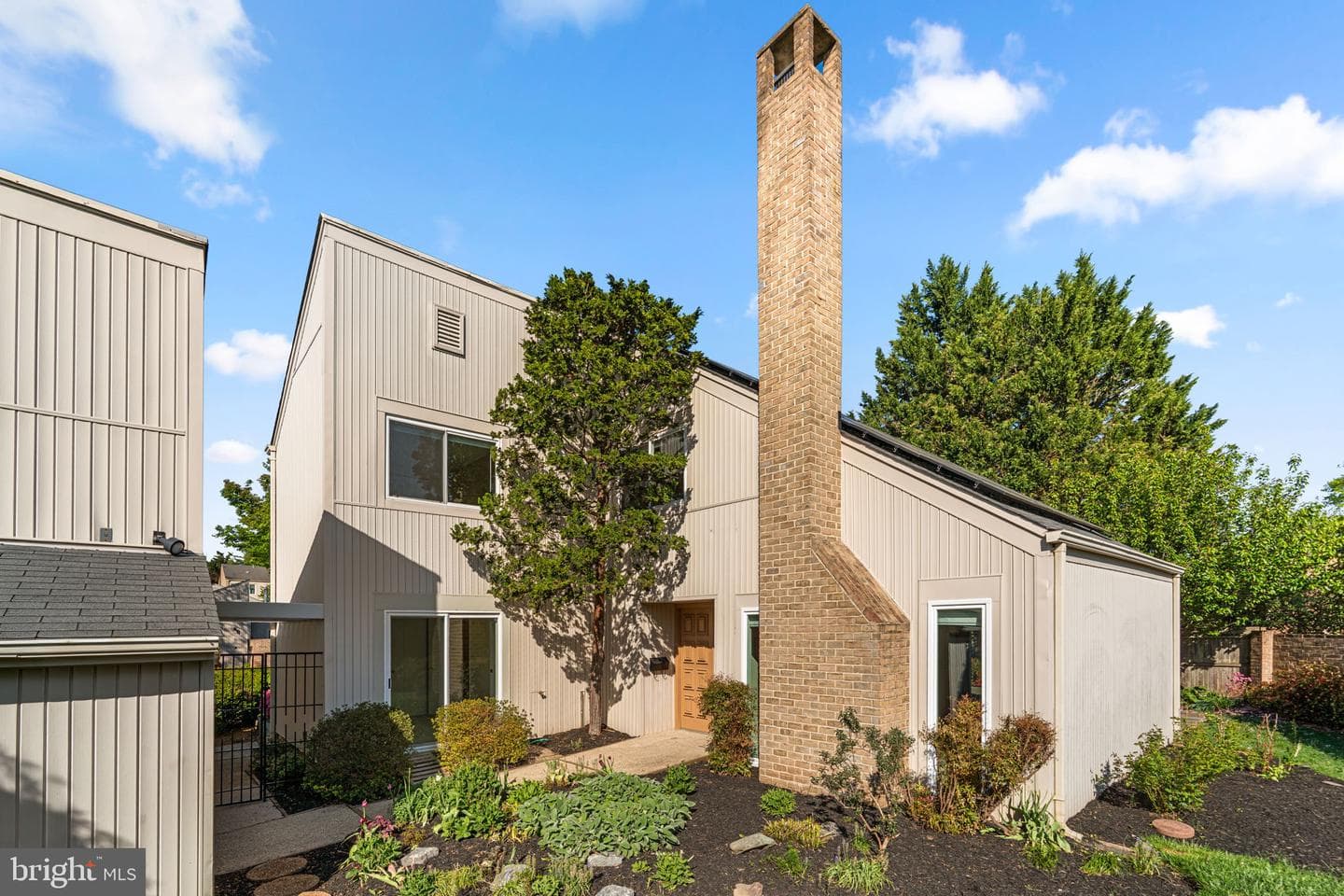 19101 Brooke Grove Court photo 1