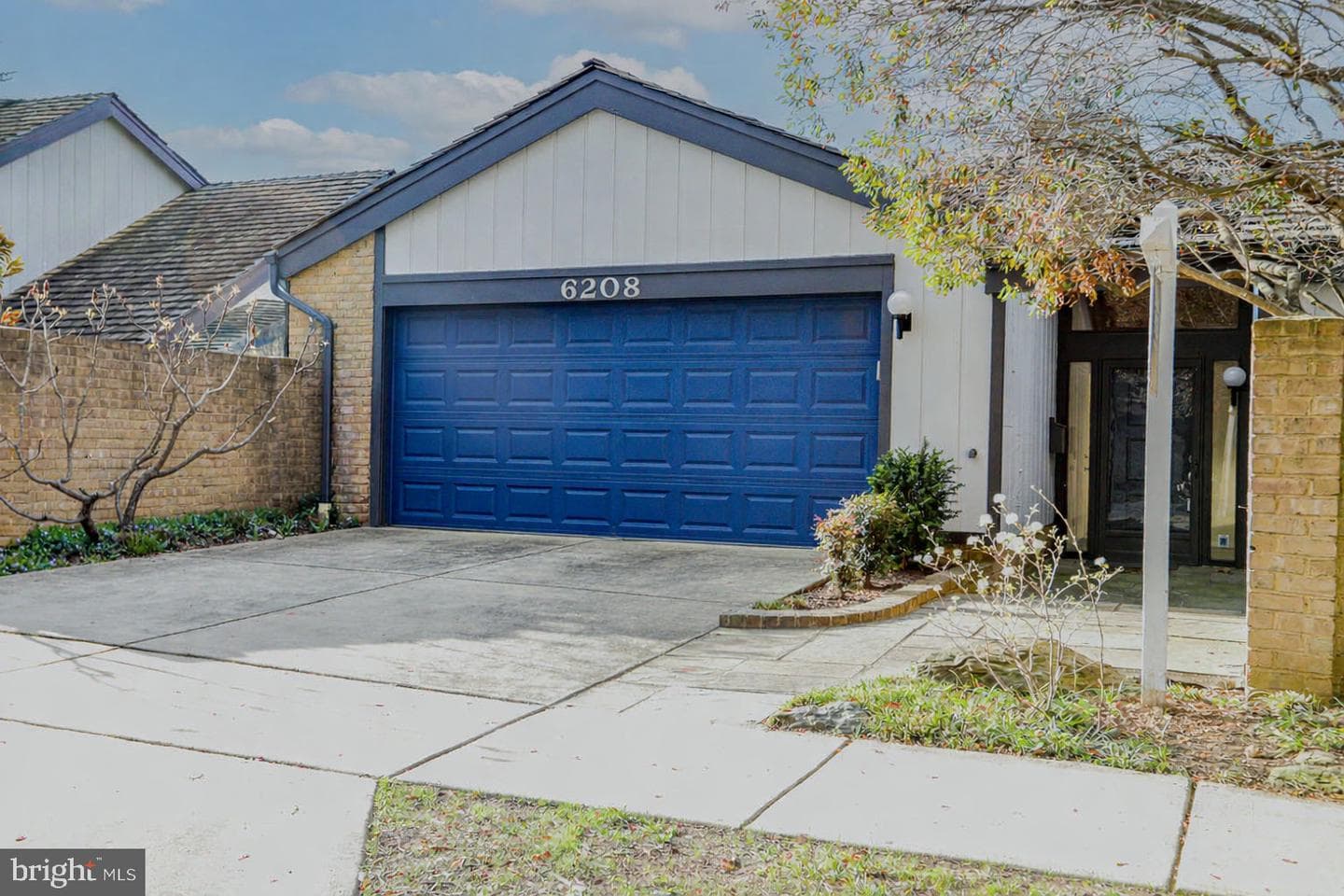 6208 Leeke Forest Court