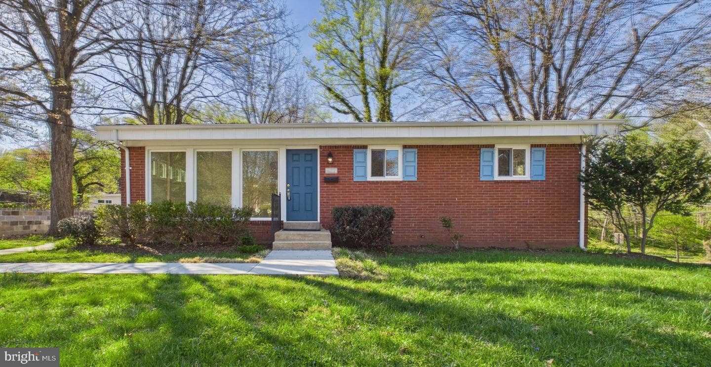 622 McIntyre Road