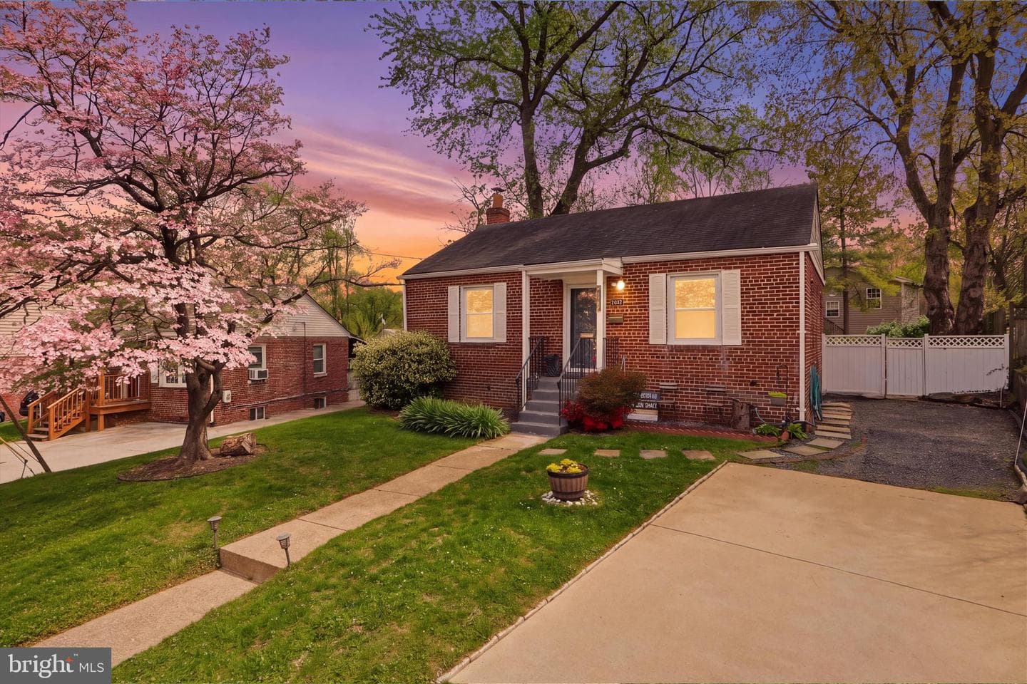 1506 Hanby Street photo 1