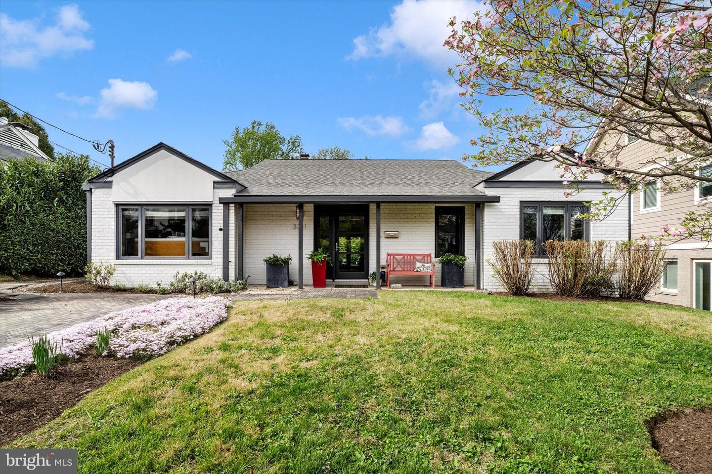 3311 Coquelin Terrace