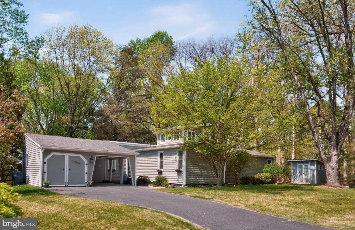 11804 Cherry Grove Drive photo 1