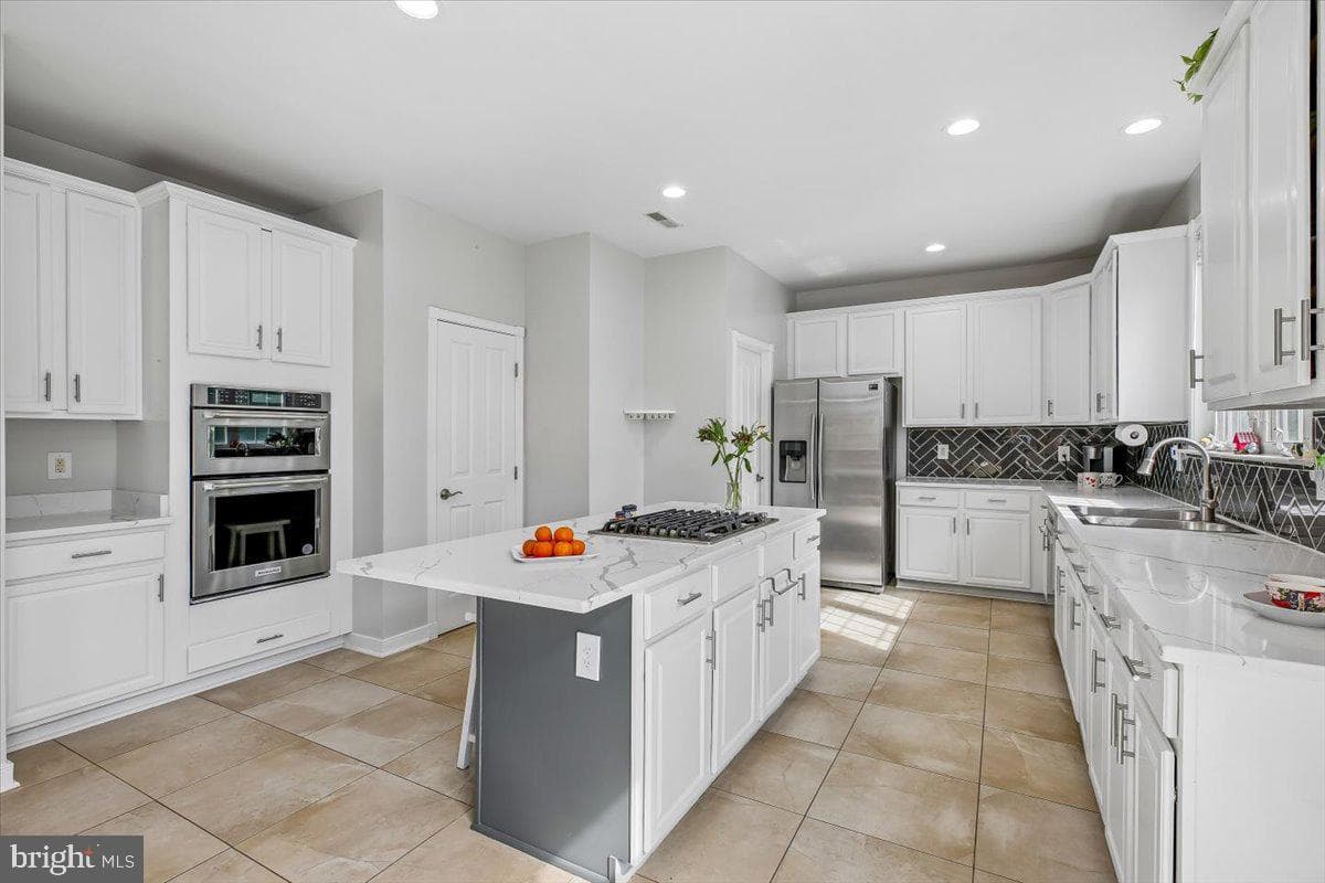 10610 Outpost Drive photo 1