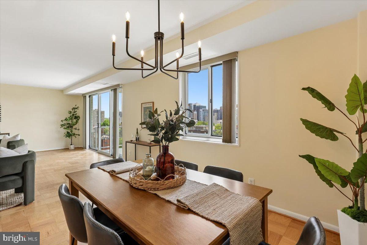 4977 Battery Lane #1-902