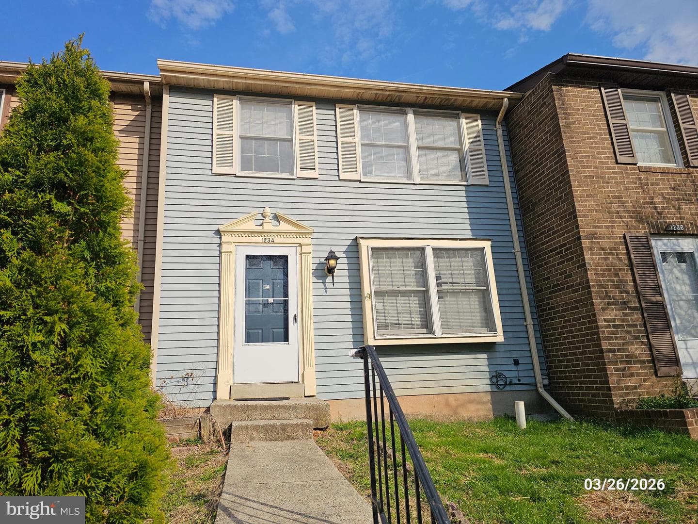 1234 Elm Grove Circle