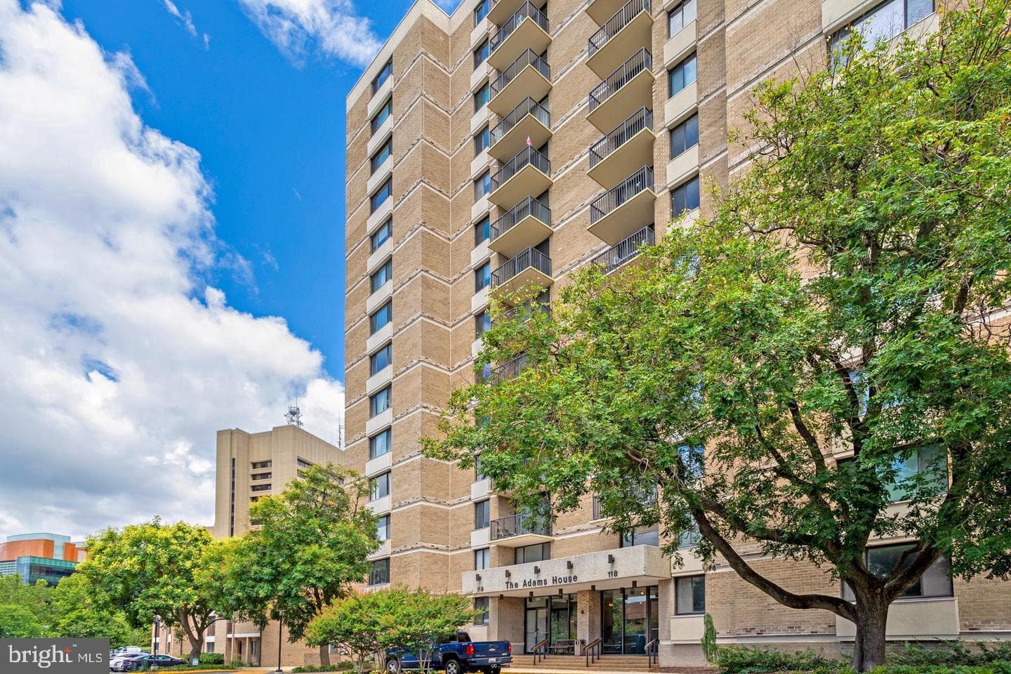 118 Monroe Street #506