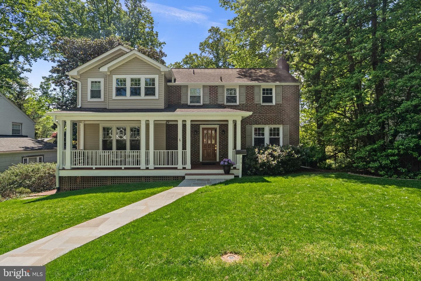 213 Crestmoor Circle